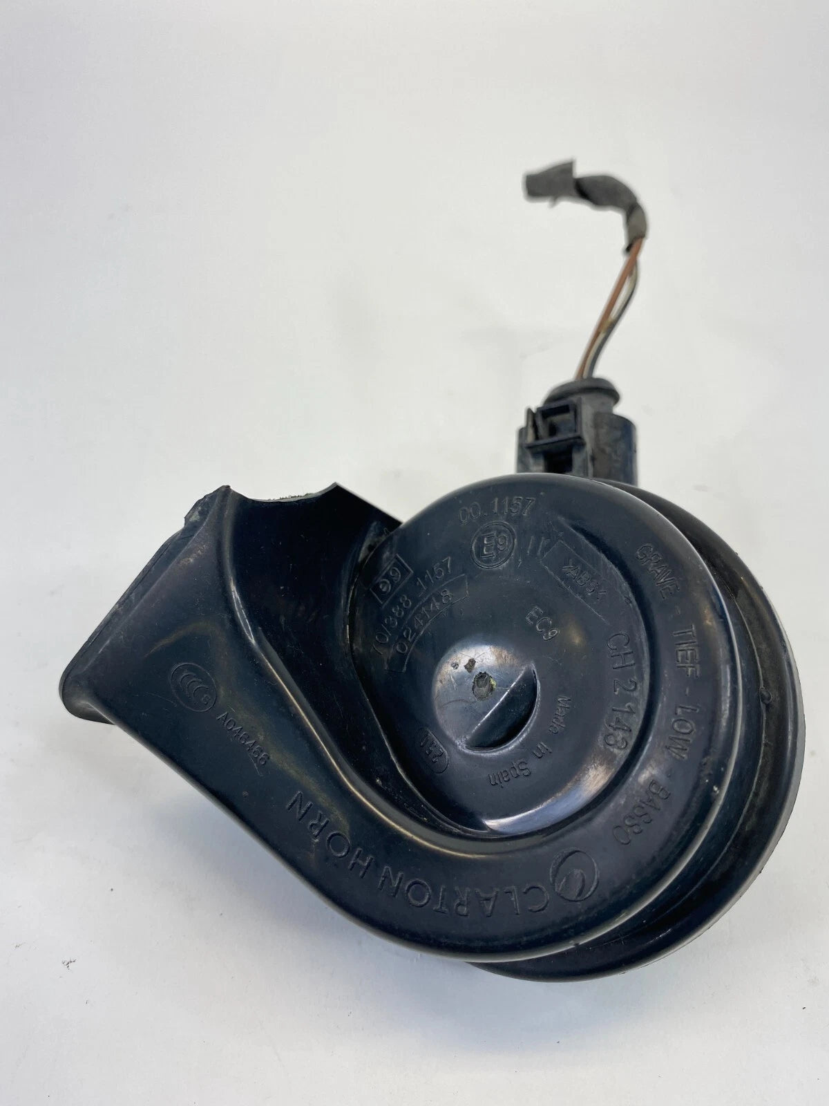 2012-2019 PASSAT SEDAN LOW NOTE TONE SIGNAL HORN & BRACKET CH2143 E9024148