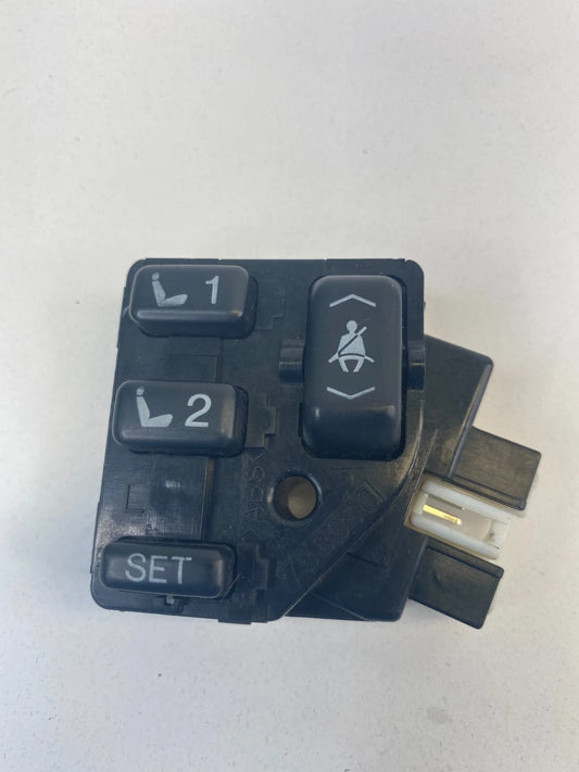 1990-1994 LEXUS LS400 FRONT LEFT DRIVER SEAT BELT ADJUSTMENT SWITCH 758090 OEM