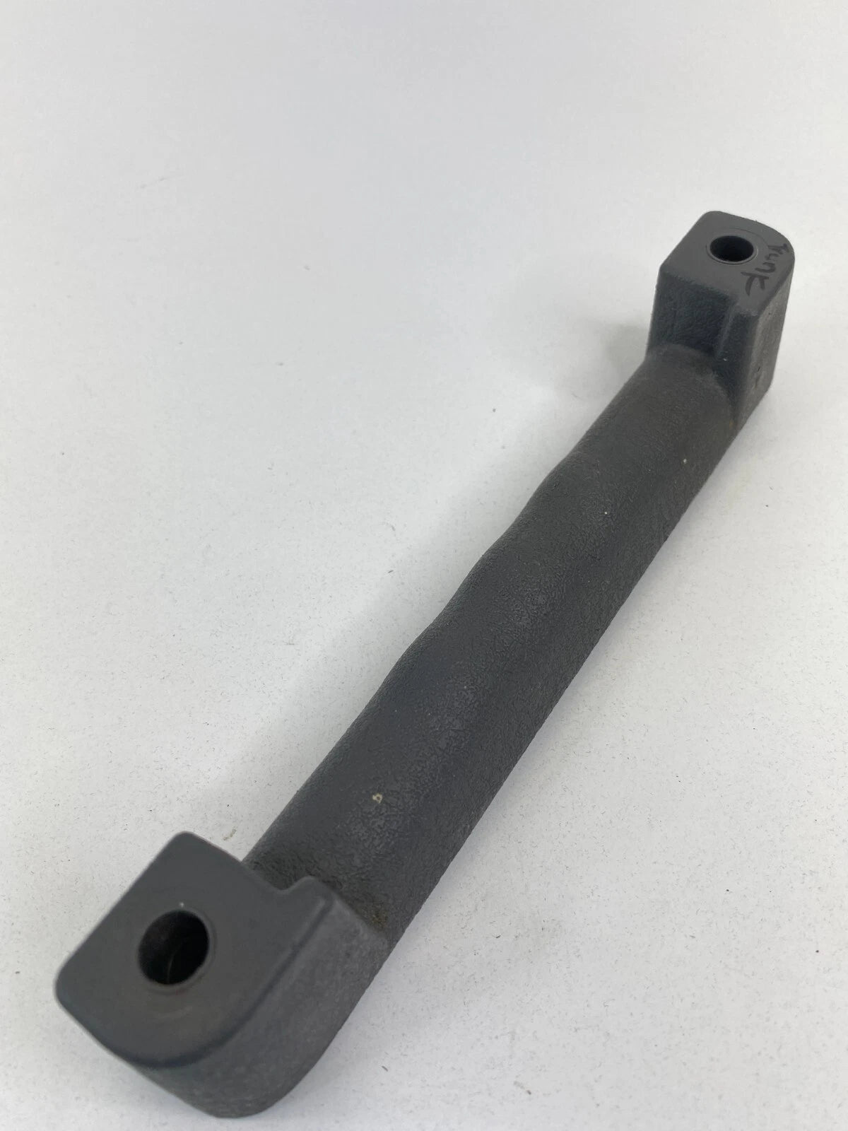 2003 03 FORD EXPLORER REAR TRUNK LIFTGATE INSIDE INNER GATE PULL GRAB HANDLE