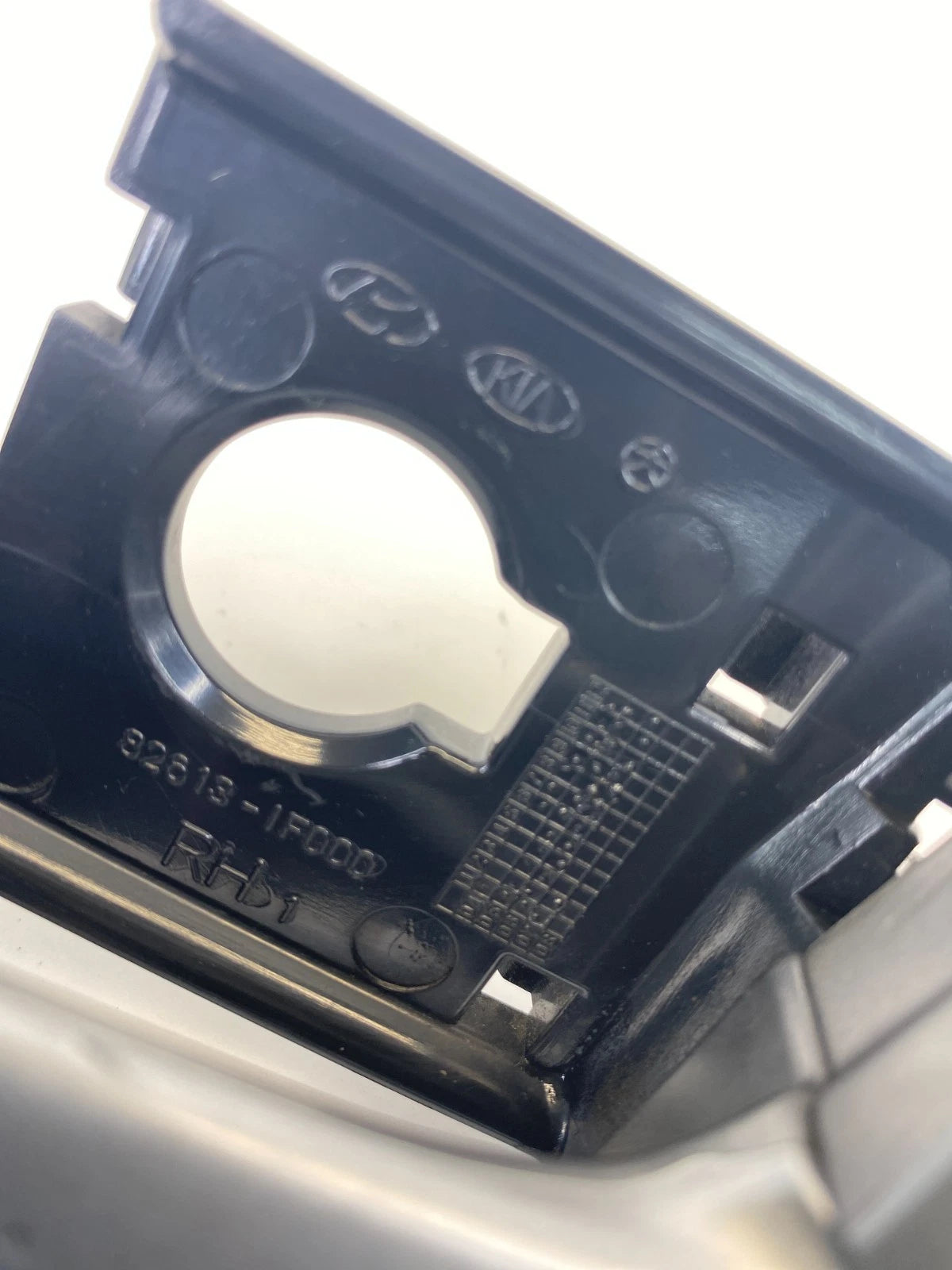 2005-2010 KIA SPORTAGE REAR RIGHT PASSENGER INNER DOOR HANDLE OEM 82613-1F000