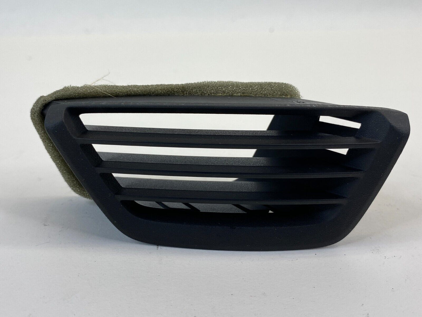 2011-2017 GMC Terrain Dash Right Side Defrost Defogger Vent Grille 20817703