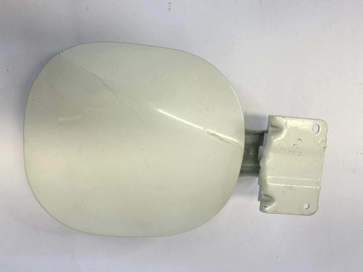 2009-2014 NISSAN MURANO WHITE GAS FUEL FILLER DOOR TANK LID COVER FLAP OEM