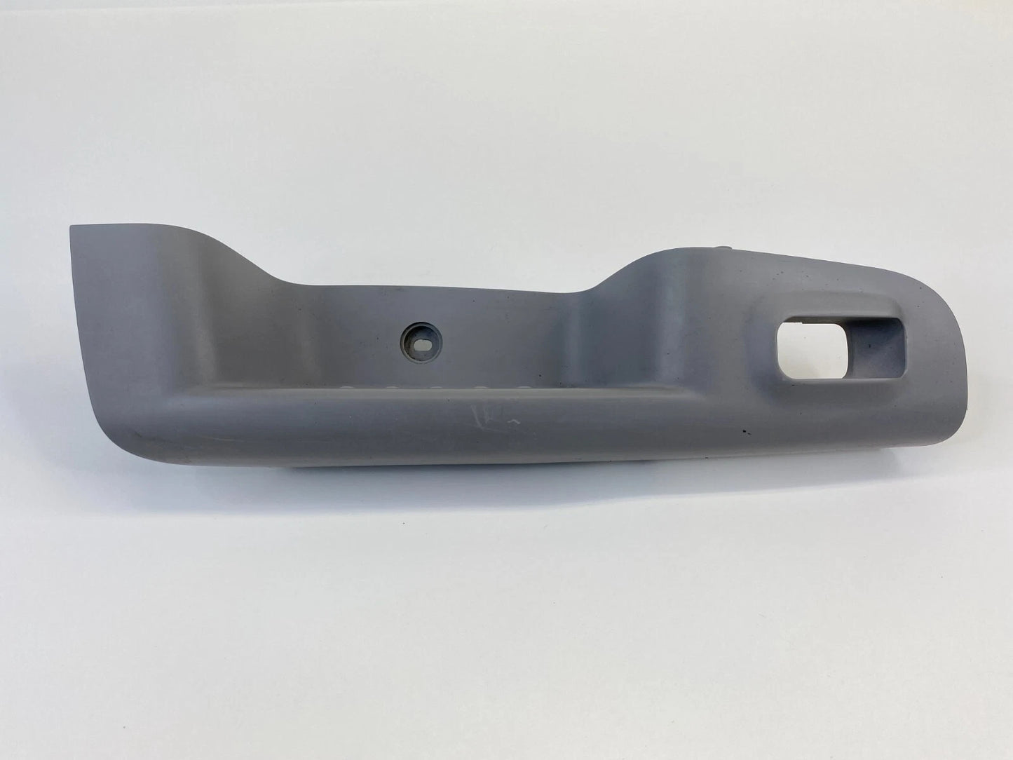 06-08 HYUNDAI SONATA REAR LEFT DOOR WINDOW SWITCH TRIM BEZEL COVER 93580-3K000