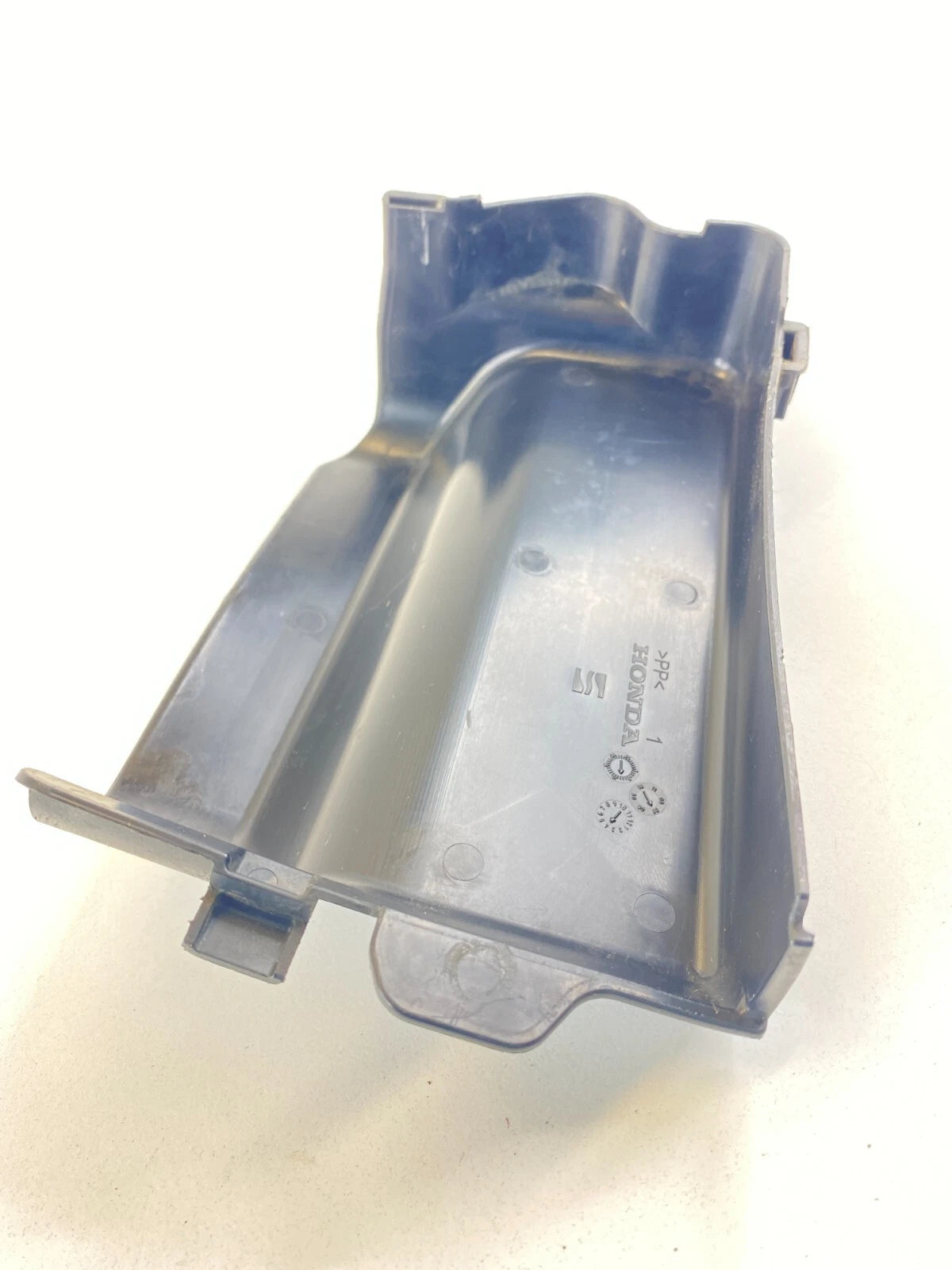 2007-2010 HONDA ODYSSEY 3.5L ENGINE COMPUTER CONTROL MODULE TOP COVER CAP OEM