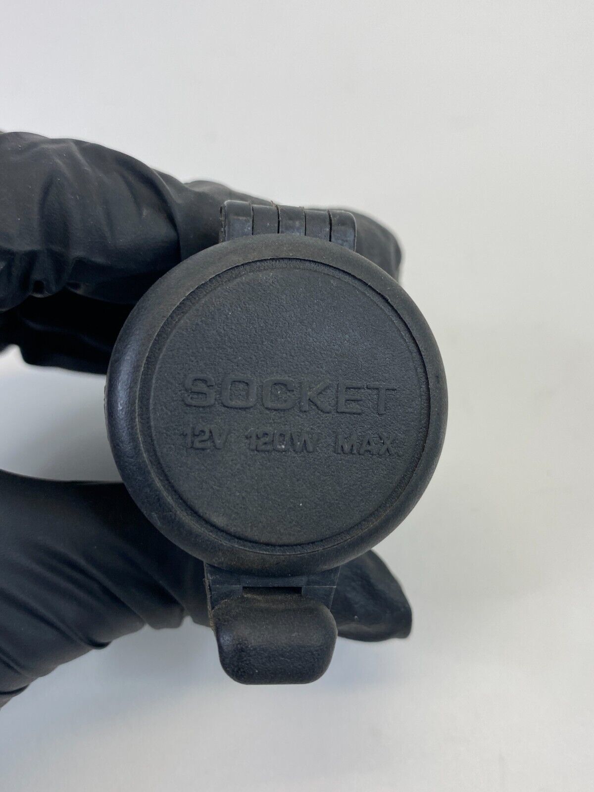 2001-2004 Nissan Pathfinder Rear 12V Power Outlet Plug Ignition Socket OEM