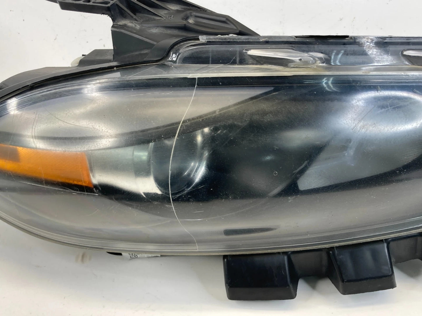 2013-2015 Dodge Dart Right Passenger Side Headlight Headlamp Halogen 68085140AK