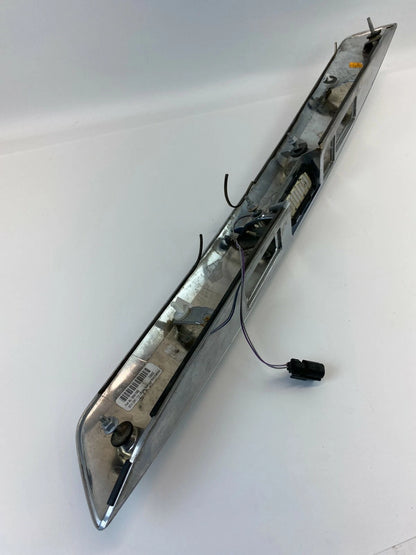 10-15 CHEVROLET EQUINOX DECK LID CENTER LIFTGATE APPLIQUE MOLDING 20881055 OEM