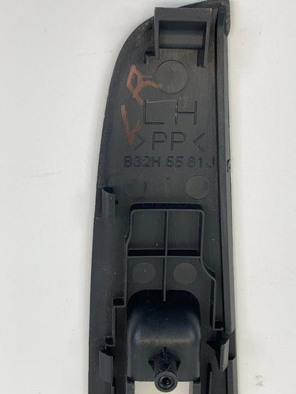 04-09 MAZDA 3 MAZDA3 SEDAN REAR LEFT DOOR WINDOW SWITCH BEZEL TRIM B32H-5581J