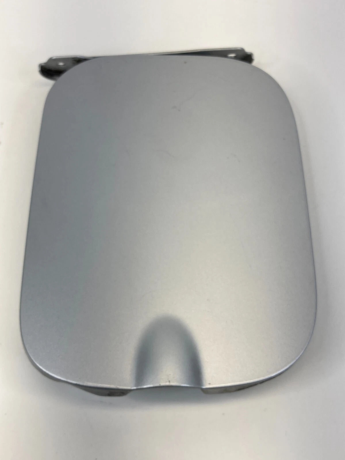 08 09 10 11 12 13 NISSAN ROGUE 2.5L 16V FUEL FILLER DOOR GAS LID TOP COVER OEM
