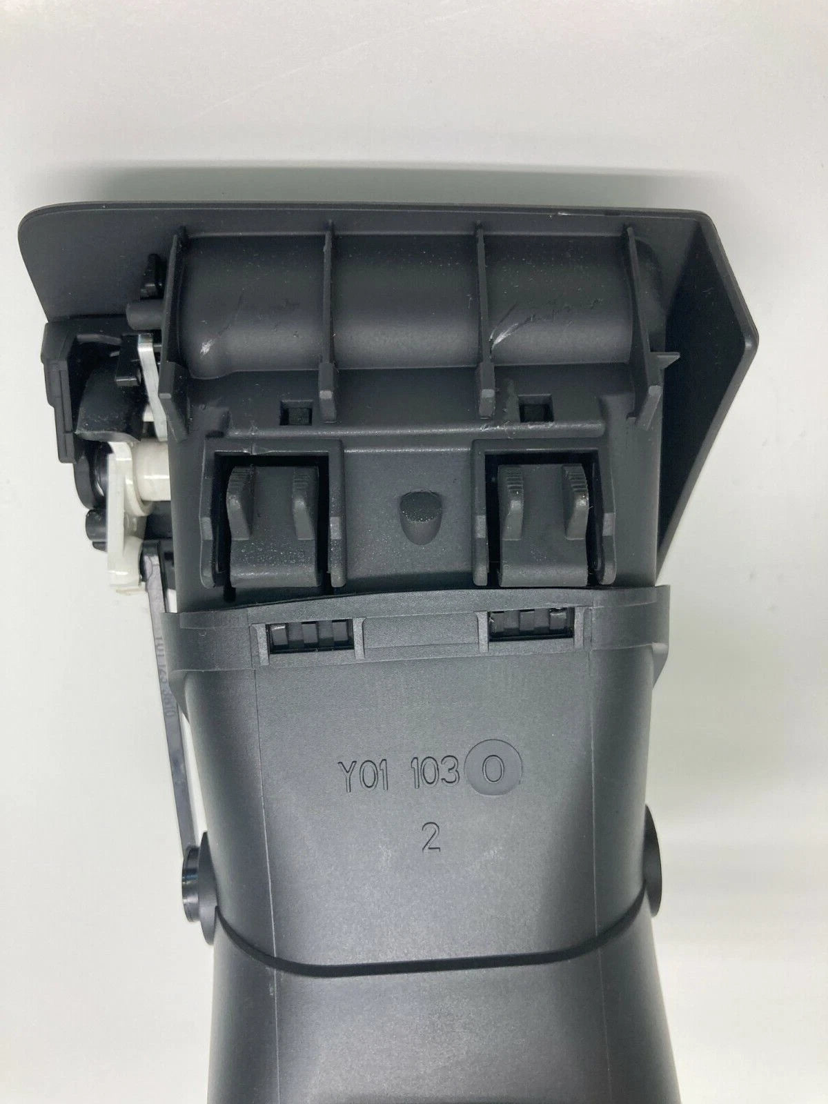 2008-2011 VOLVO S40 FRONT RIGHT PASSENGER SIDE DASH AC AIR VENT GRILLE OUTLET