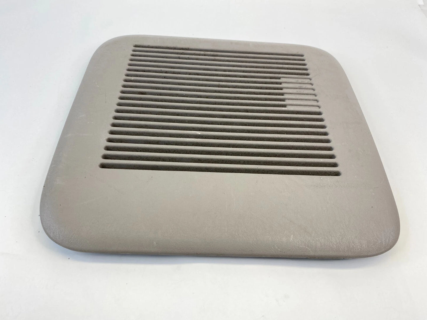 2001-2004 TOYOTA SEQUOIA REAR STORAGE LID RETURN VENT A/C COVER PANEL 625880C010
