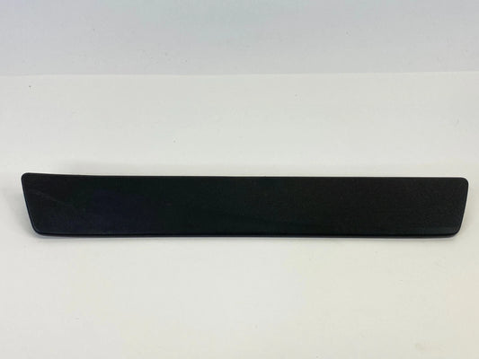 10-15 TOYOTA PRIUS REAR RIGHT SIDE DOOR SCUFF PLATE STEP TRIM PANEL 67915-47030