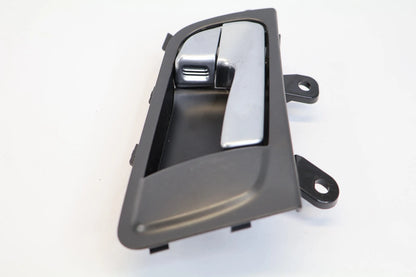 2014-2016 KIA OPTIMA FRONT RIGHT SIDE INNER DOOR HANDLE W/ BEZEL 2469953CRP OEM