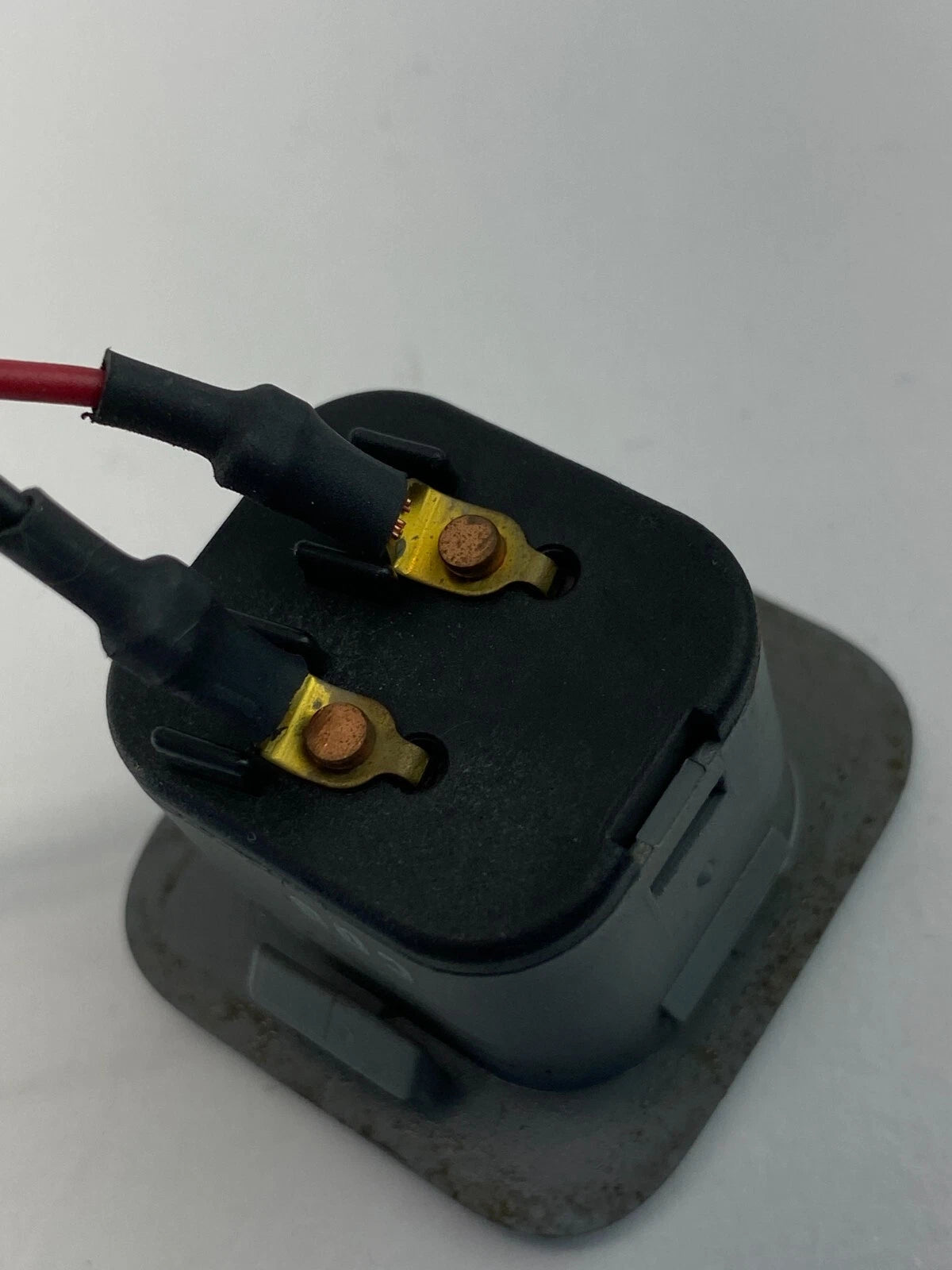 07 08 09 10 HYUNDAI ELANTRA SEDAN TRUNK LID OPENER RELEASE SWITCH BUTTON OEM