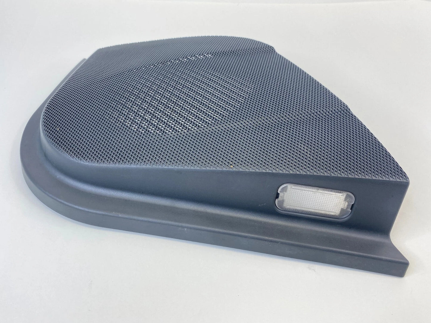 03-09 MERCEDES BENZ E350 FRONT RIGHT DOOR PANEL SPEAKER GRILLE COVER A2117270688