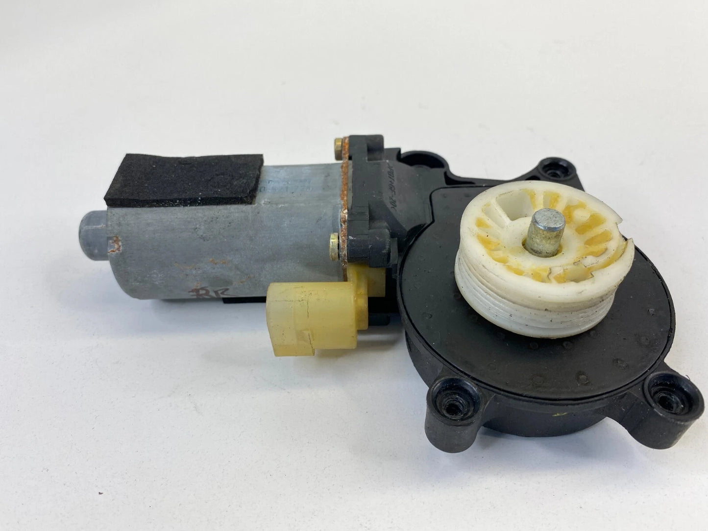 1999-2006 VOLVO S80 REAR RIGHT SIDE DOOR POWER WINDOW MOTOR 0130821776 OEM