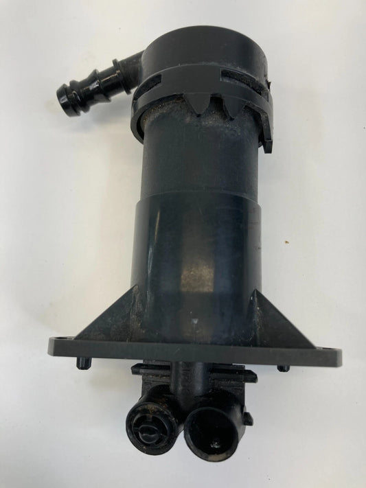 2006-2008 AUDI A6 RIGHT SIDE HEADLIGHT WASHER PUMP PRESSURE CYLINDER OEM