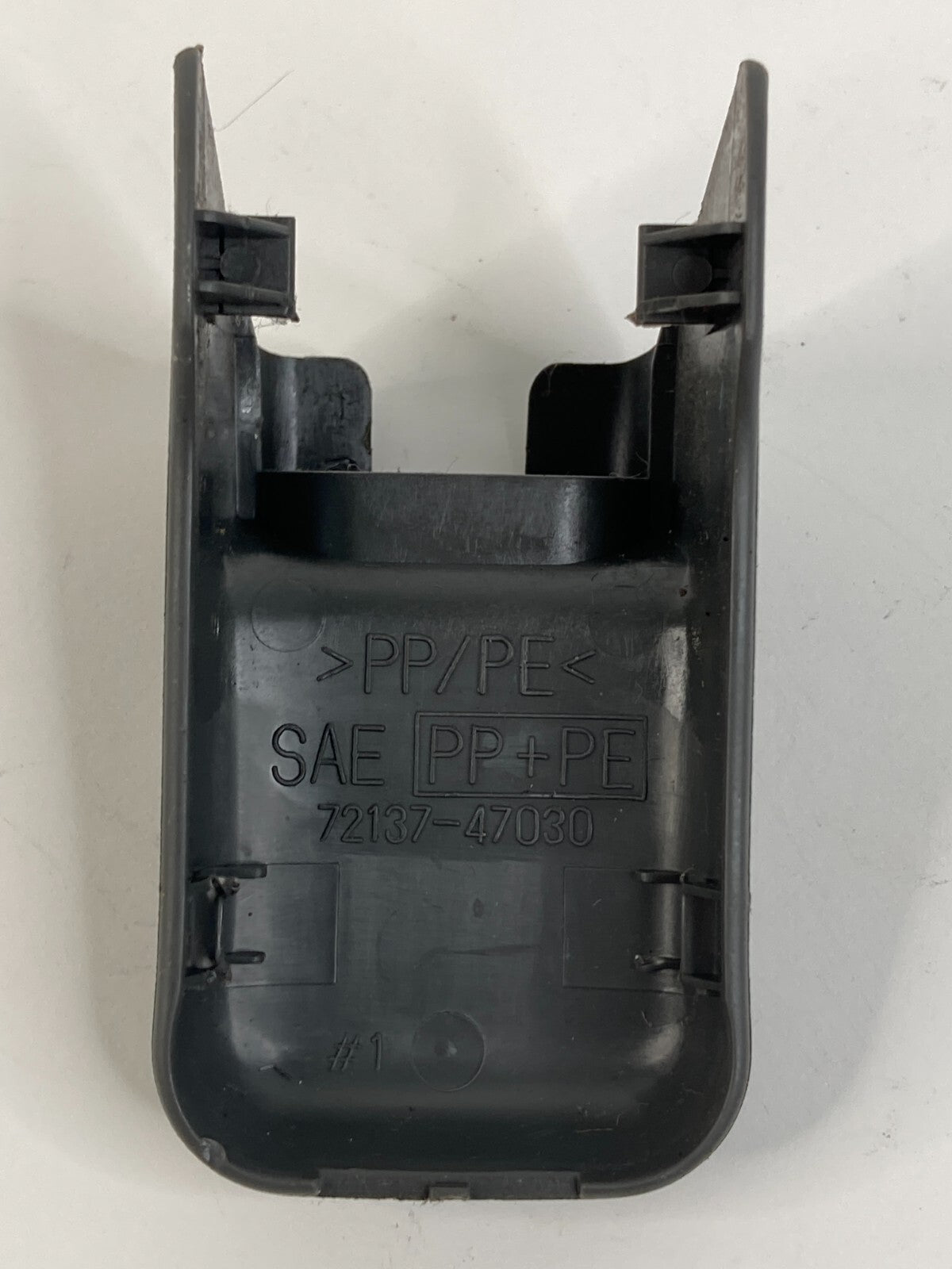 2004-2009 Toyota Prius Rear Seat Back Track End Cover Cap 72137-47030 OEM