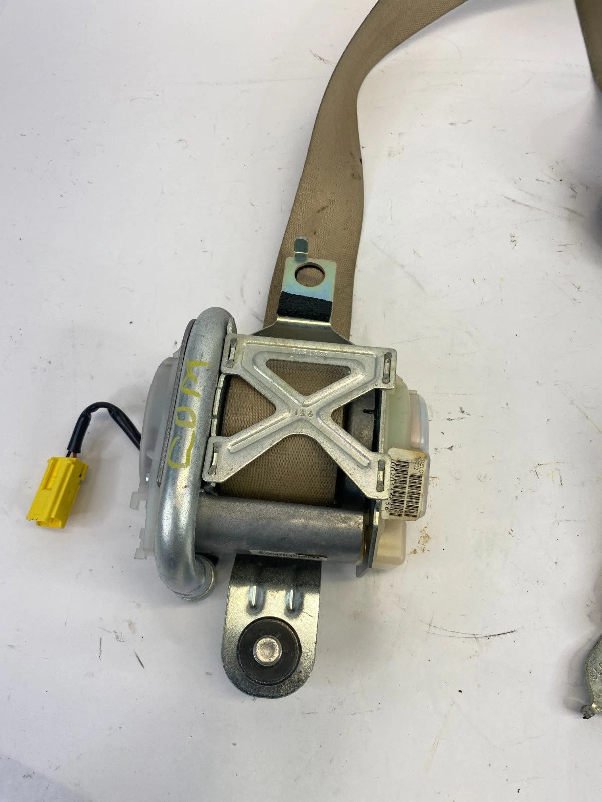 2008-2011 HONDA ACCORD FRONT RH PASSENGER SEAT BELT RETRACTOR IVORY 2031025 OEM