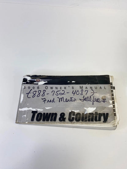 2006 CHRYSLER TOWN & COUNTRY OWNER MANUAL WARRANTY INFORMATION GUIDE W/ CASE OEM