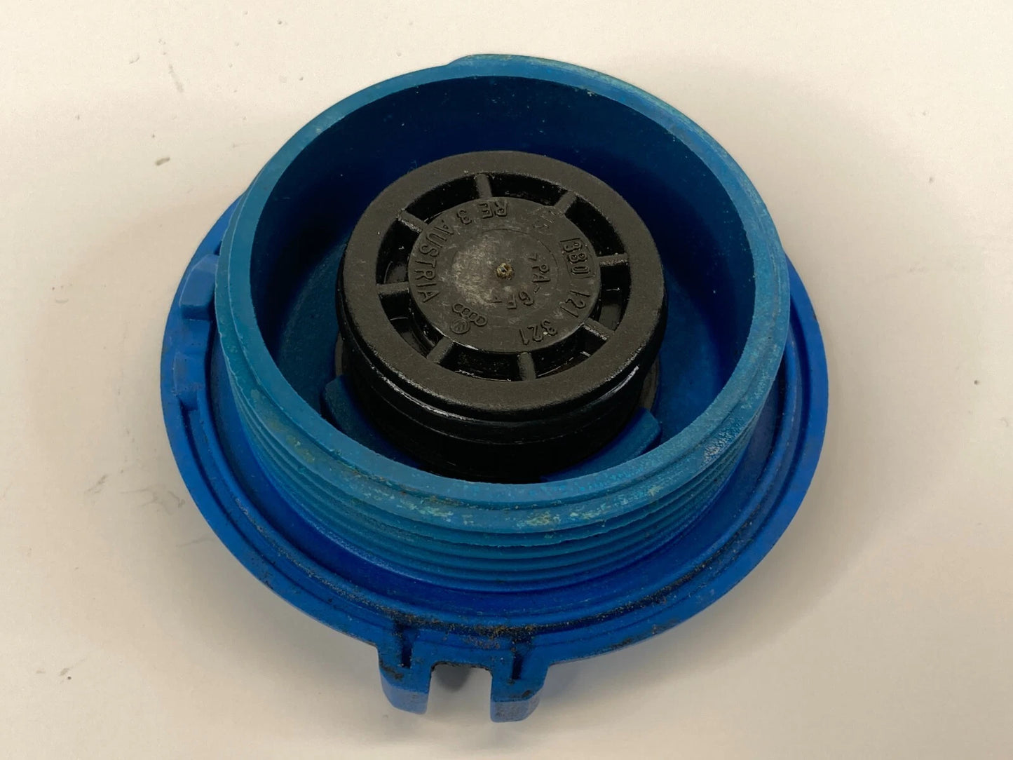 2006-2014 VOLKSWAGEN GTI ENGINE RADIATOR FLUID COOLANT RESERVOIR CAP 3B0-121-321