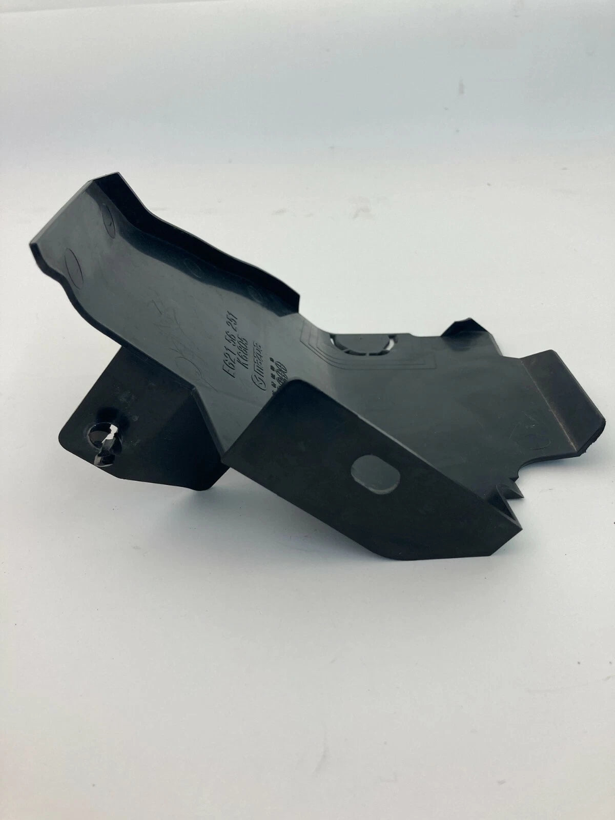 07-09 MAZDA CX-7 RIGHT SIDE CORE RADIATOR SUPPORT SIDE SEAL PLATE EG2156251 OEM