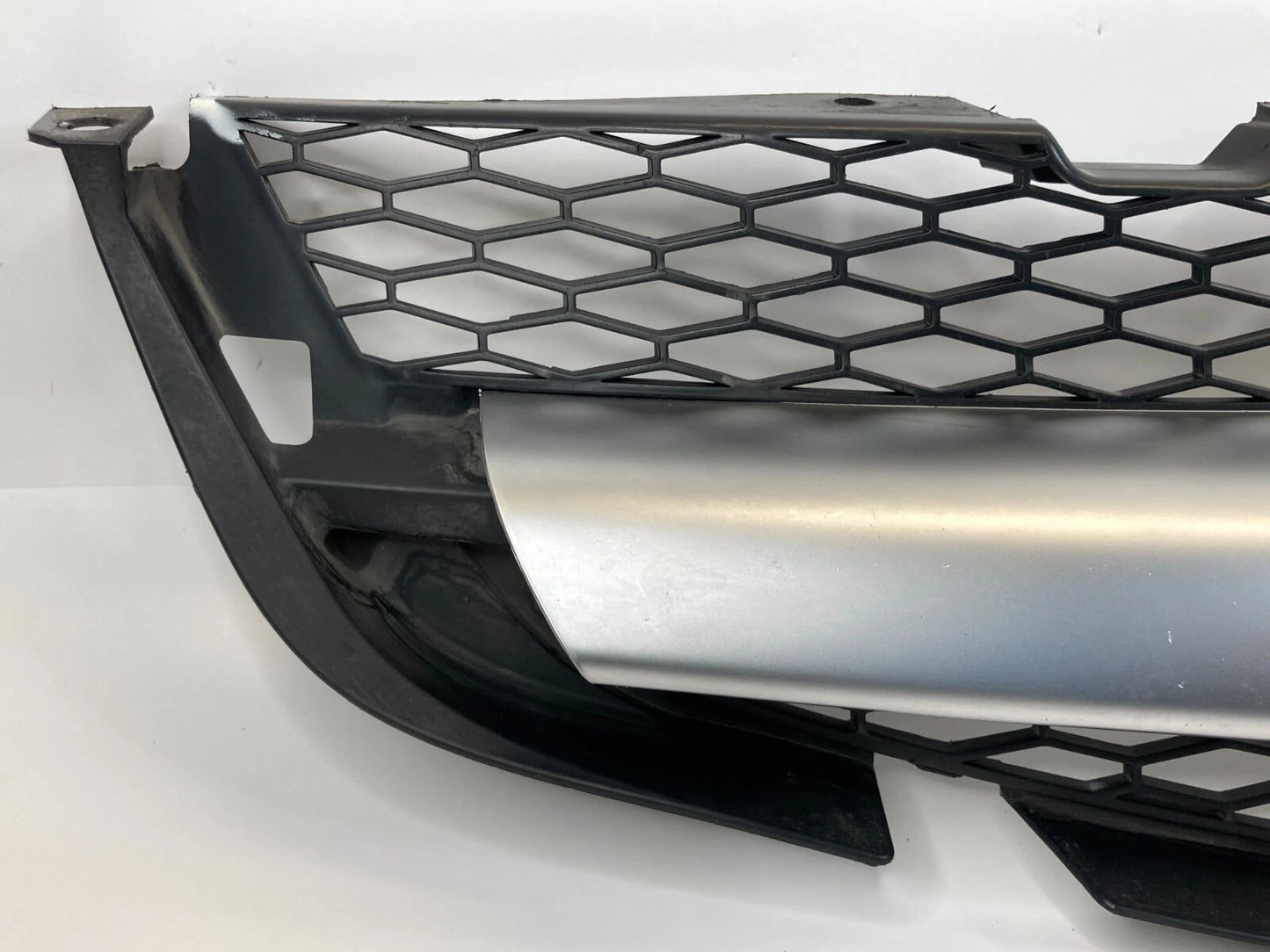 2004 2005 2006 ACURA MDX FRONT UPPER GRILL GRILLE W/ EMBLEM 71120-S3XA-A100 OEM