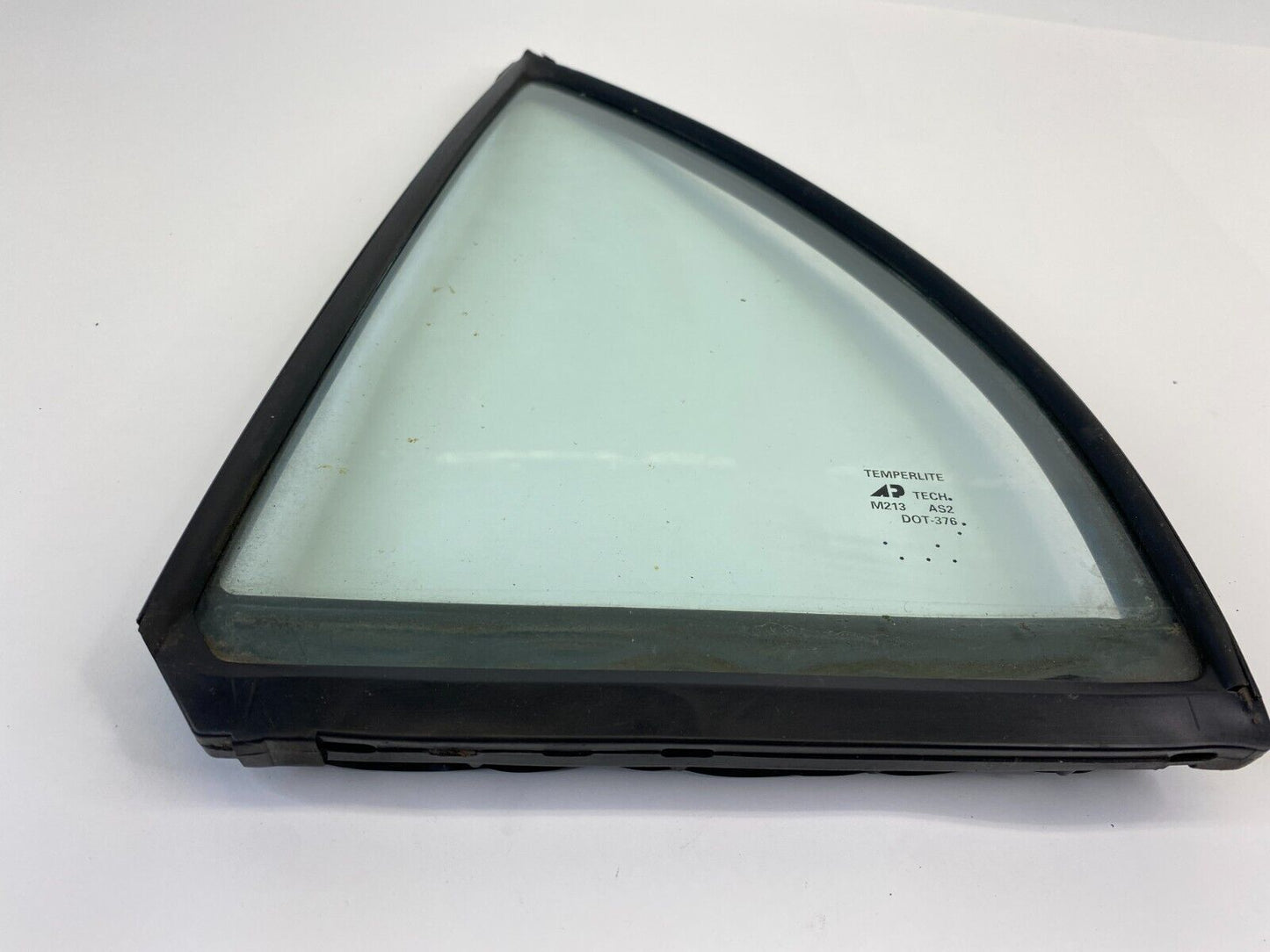 1998-2002 Toyota Corolla Rear Left Driver Quarter Vent Window Glass 68189-02020