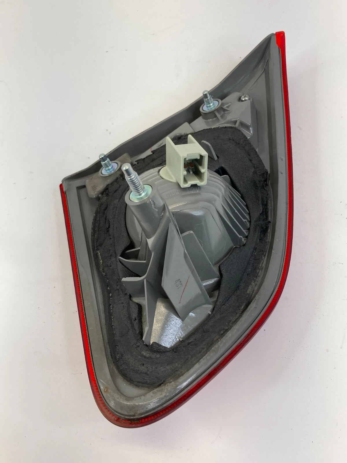 2014 2015 NISSAN ROGUE SELECT RIGHT SIDE TRUNK LID INNER TAIL LIGHT TAILLIGHT