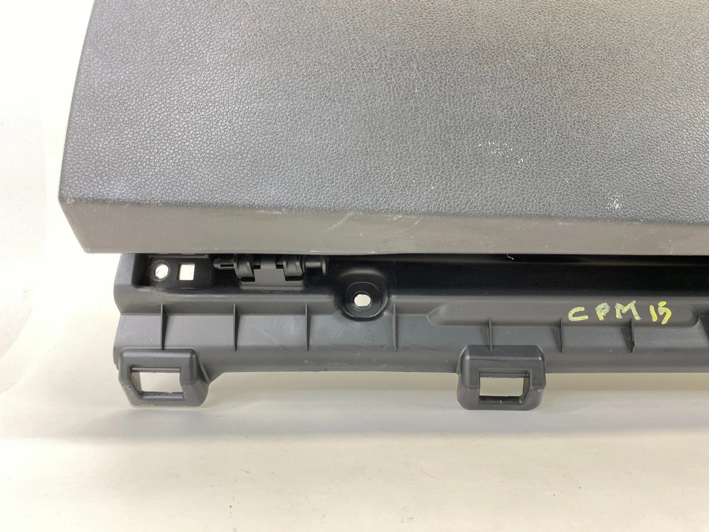 2016-2020 KIA SORENTO GLOVE BOX STORAGE COMPARTMENT W /FRAME 84540-C6000