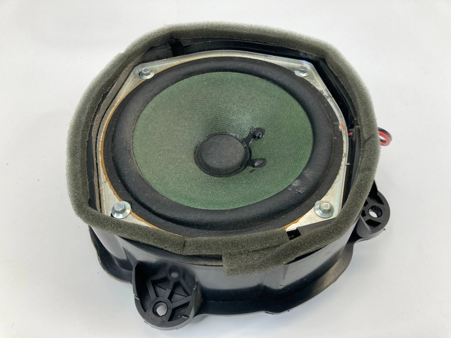 2004-2006 CADILLAC SRX FRONT LEFT DRIVER SIDE DOOR AUDIO SPEAKER 25755395 OEM