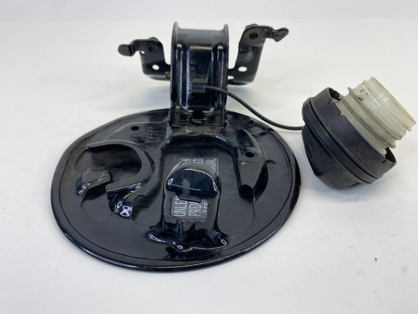 2013-2016 ACURA ILX SEDAN FUEL FILLER TANK GAS DOOR CAP LID ASSY BLACK PEARL OEM