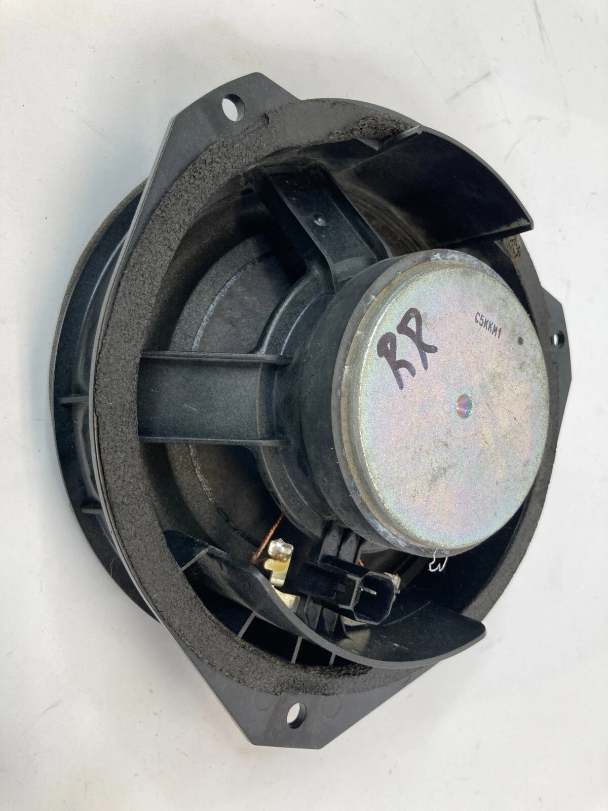 2010-2017 CHEVROLET EQUINOX REAR RIGHT LOWER DOOR AUDIO SPEAKER 25845394 OEM