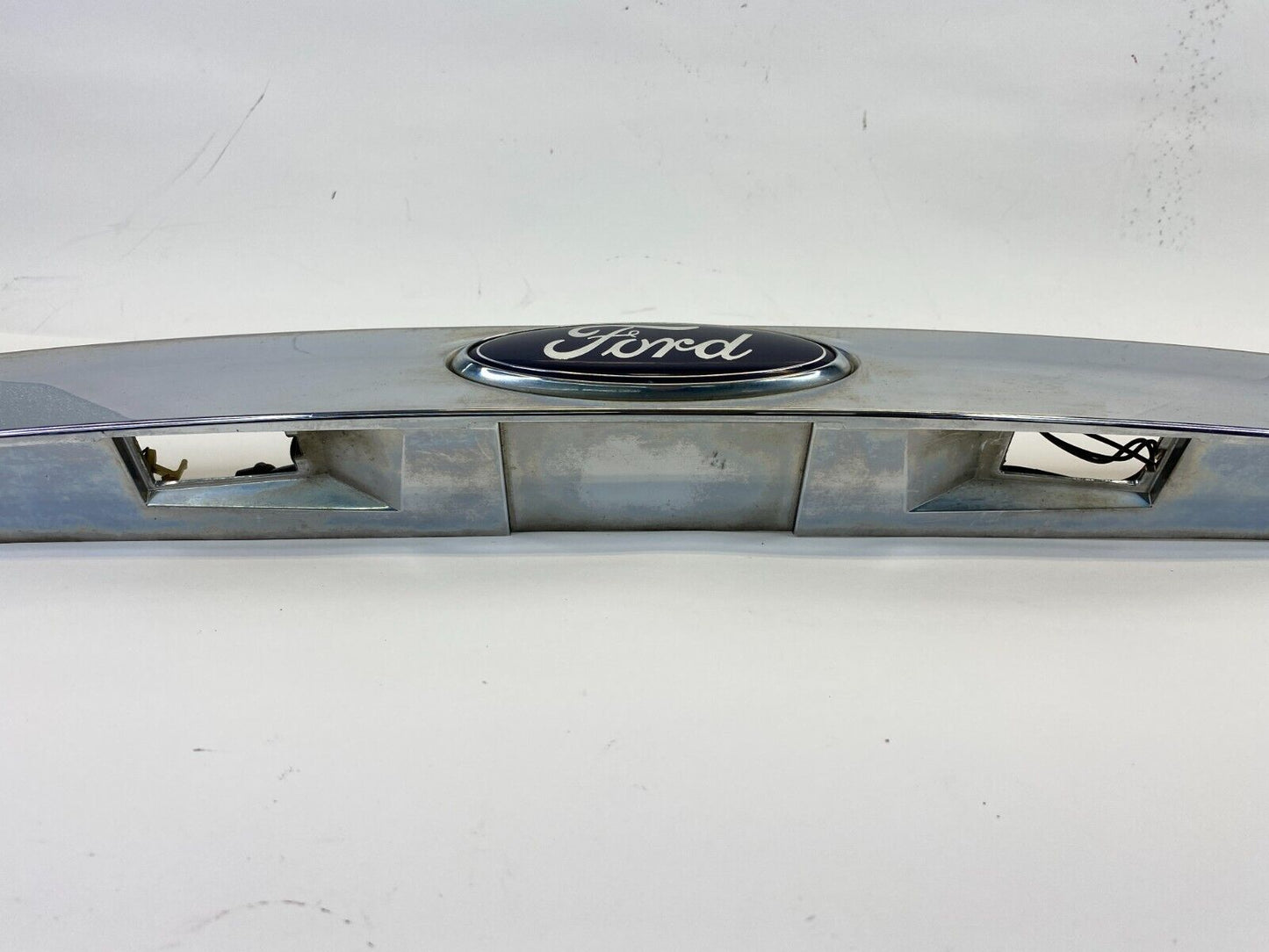 13-16 Ford Escape Liftgate Tailgate License Trim Molding w/o Camera