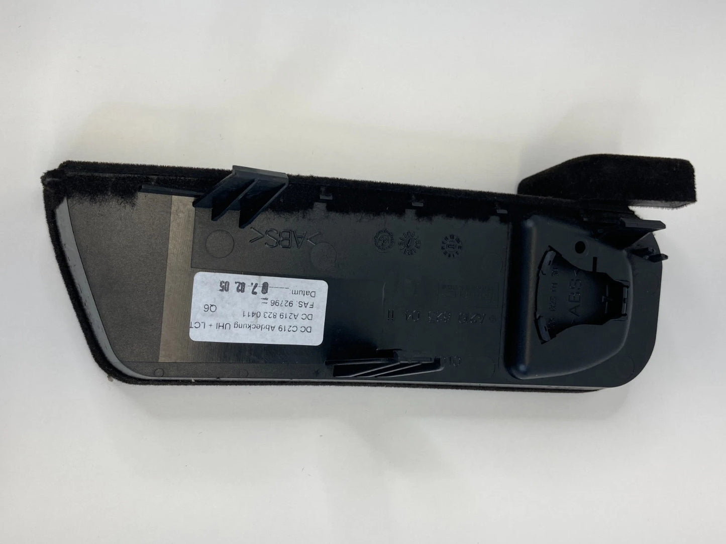 2006 MERCEDES BENZ CLS500 CENTER CONSOLE INSERT VOICE CONTROL COVER A2198230411
