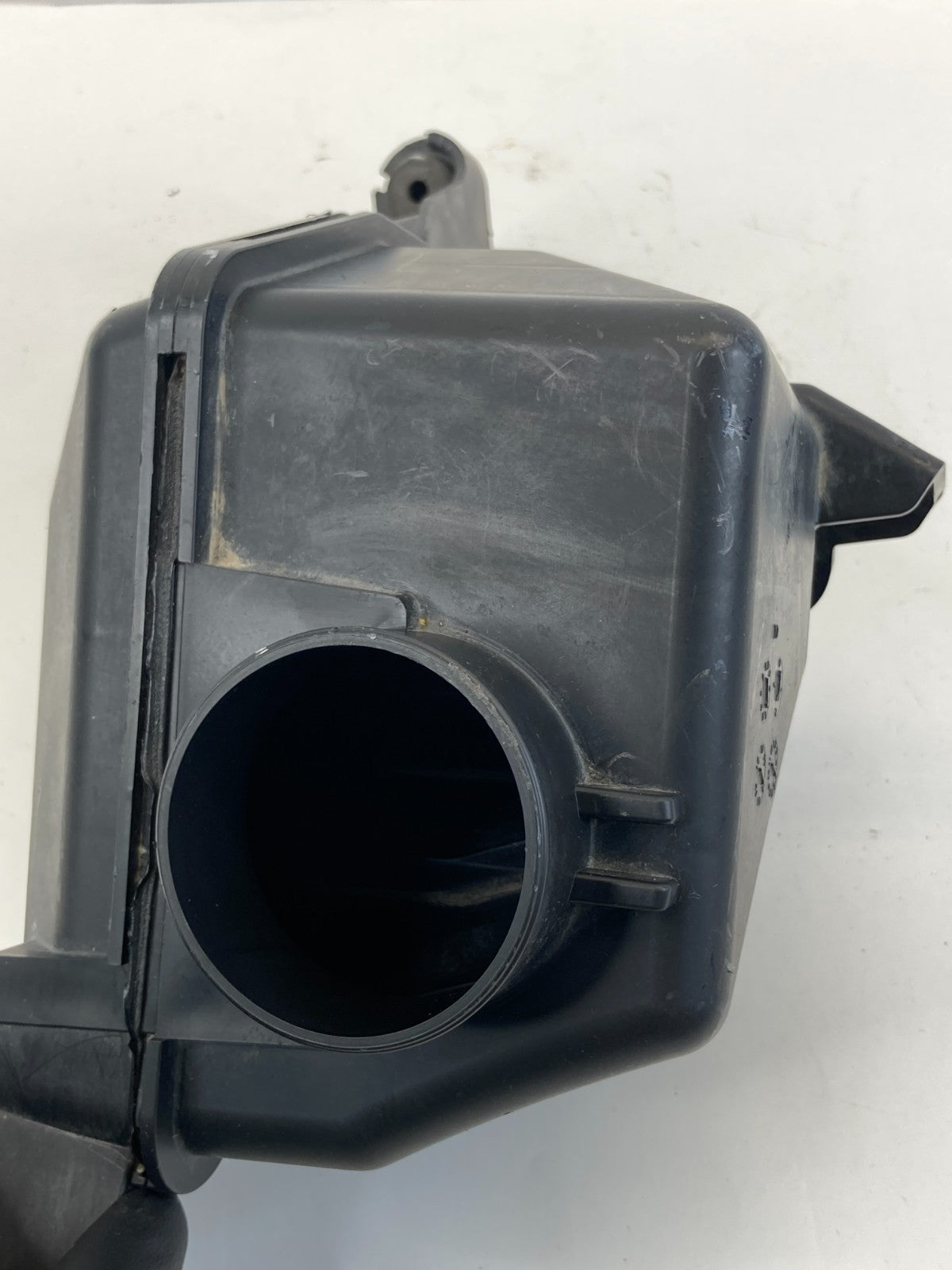 2011-2017 Honda Odyssey 3.5L Air Filter Intake Chamber Resonator OEM