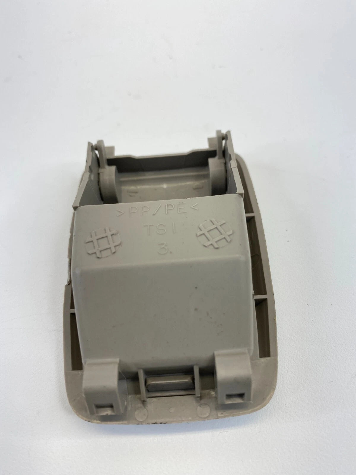 2002-2006 TOYOTA CAMRY BACK REAR SEAT CHILD ANCHOR CAP COVER ASSY OEM