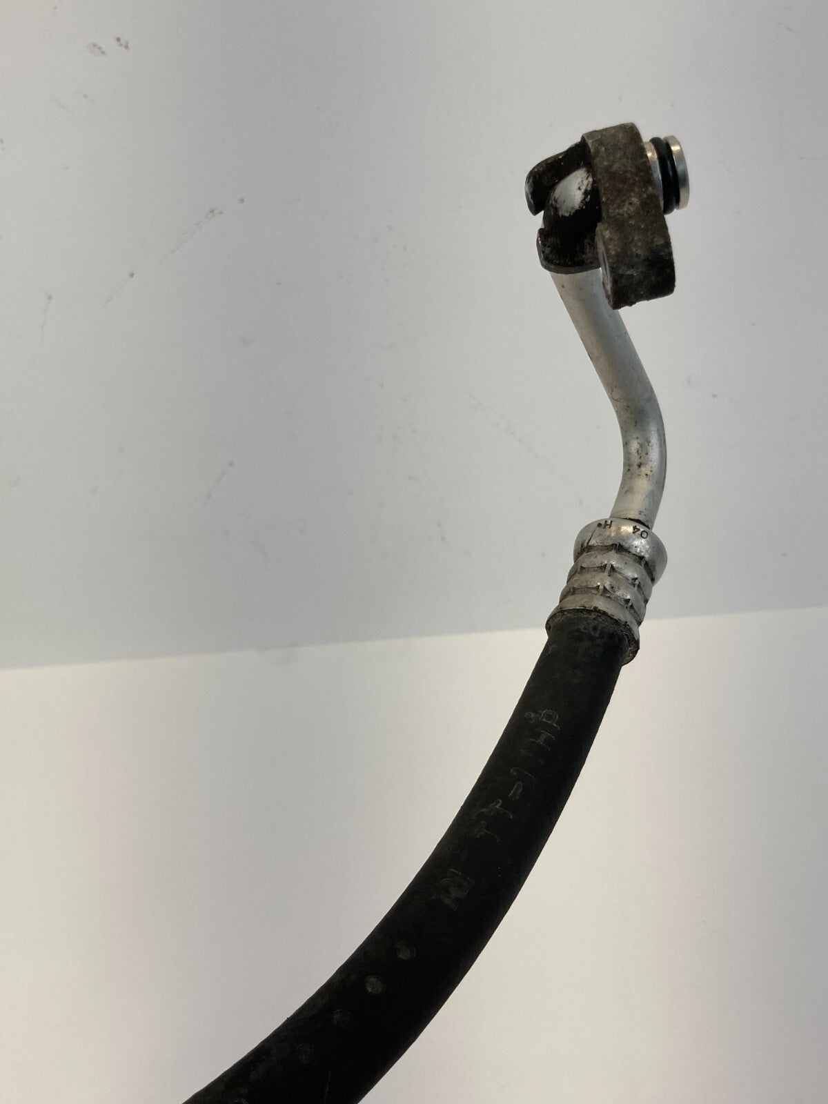 2004-2009 Toyota Prius 1.5L L4 HVAC A/C Air Condenser Discharge Pipe Tube Line