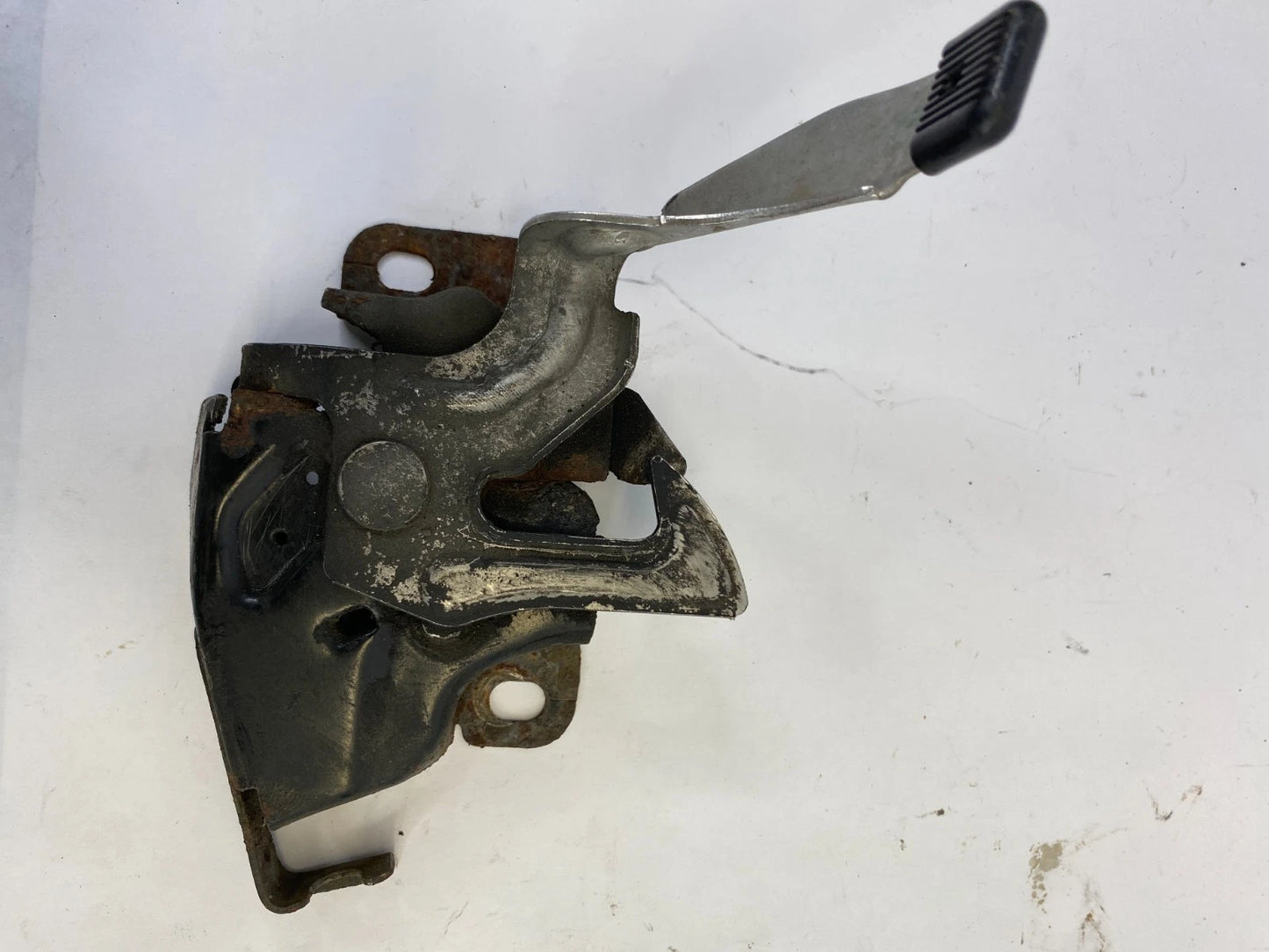 2003-2008 HONDA ELEMENT FRONT HOOD LOCK LATCH ACTUATOR RELEASE OEM
