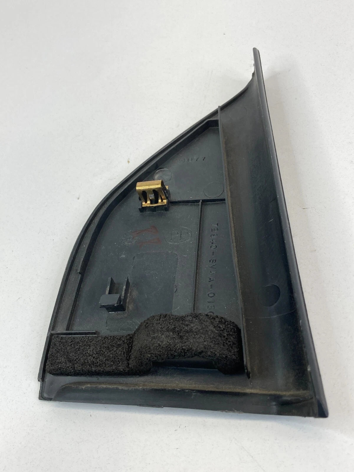 1994-1997 HONDA ACCORD REAR RIGHT SIDE DOOR INSIDE CORNER COVER 72940-SV4A-0130