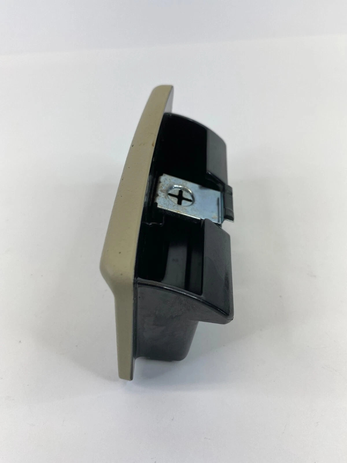 2005 2006 2007 INFINITI G35 COUPE REAR CENTER CONSOLE ASHTRAY ASH TRAY OEM