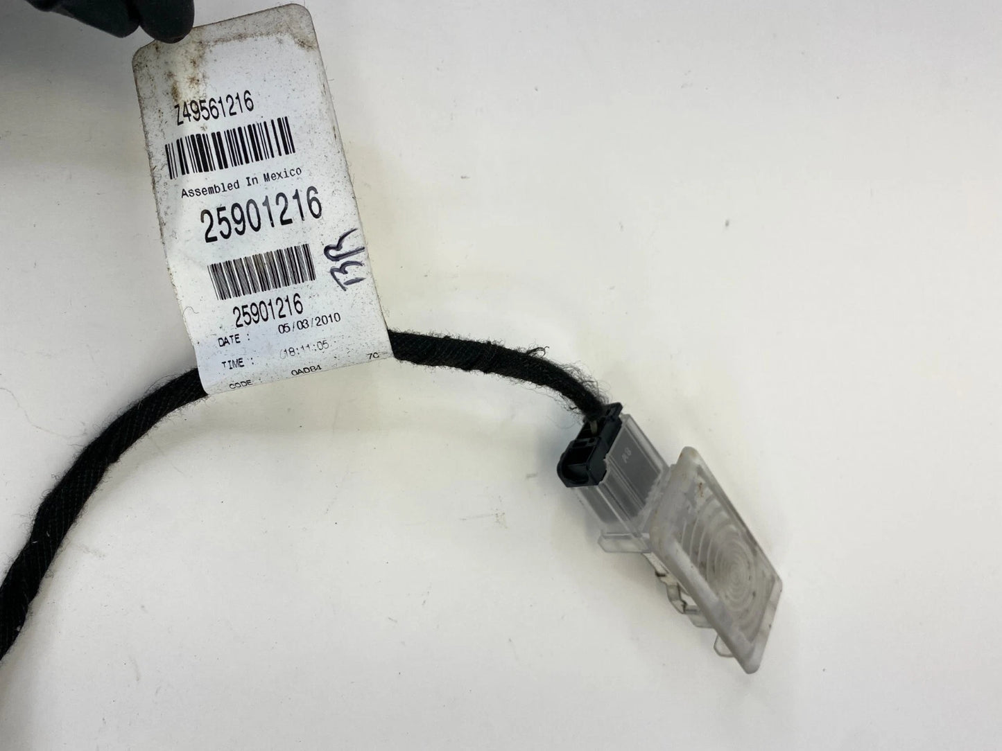 2010-2016 CADILLAC SRX REAR RIGHT DOOR COURTESY LIGHT LAMP W/ HARNESS 13729042