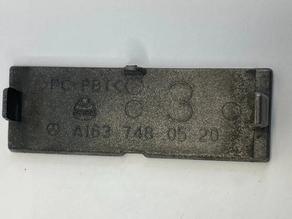 2002 MERCEDES-BENZ ML320 REAR TAILGATE LID TRUNK TRIM SCREW LID PANEL 1637480420