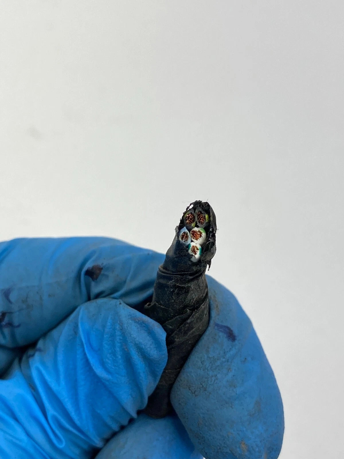 2010 CHRSYLER TOWN & COUNTRY REAR LEFT WIRING HARNESS TAIL LIGHT TAILLIGHT OEM