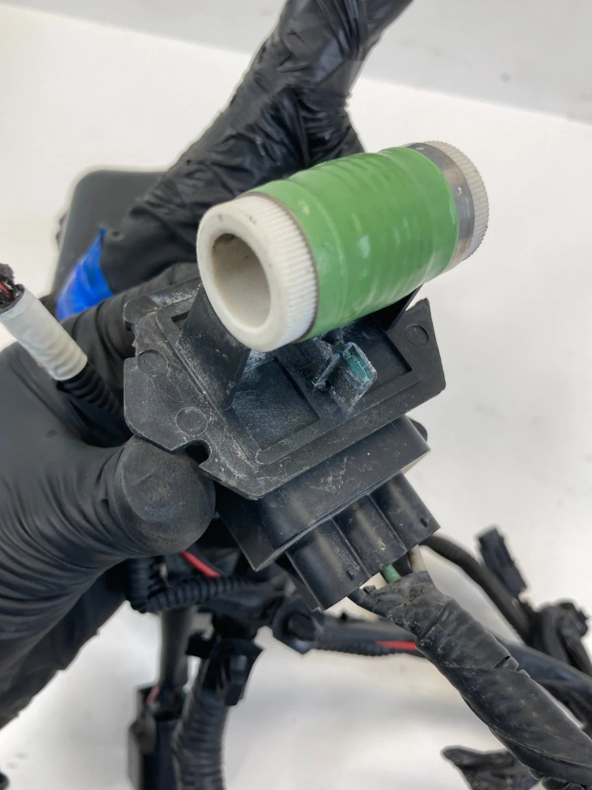 2012 2013 HYUNDAI ACCENT 1.6L AT ENGINE FUSE RELAY BOX JUNCTION BLOCK 912211R534