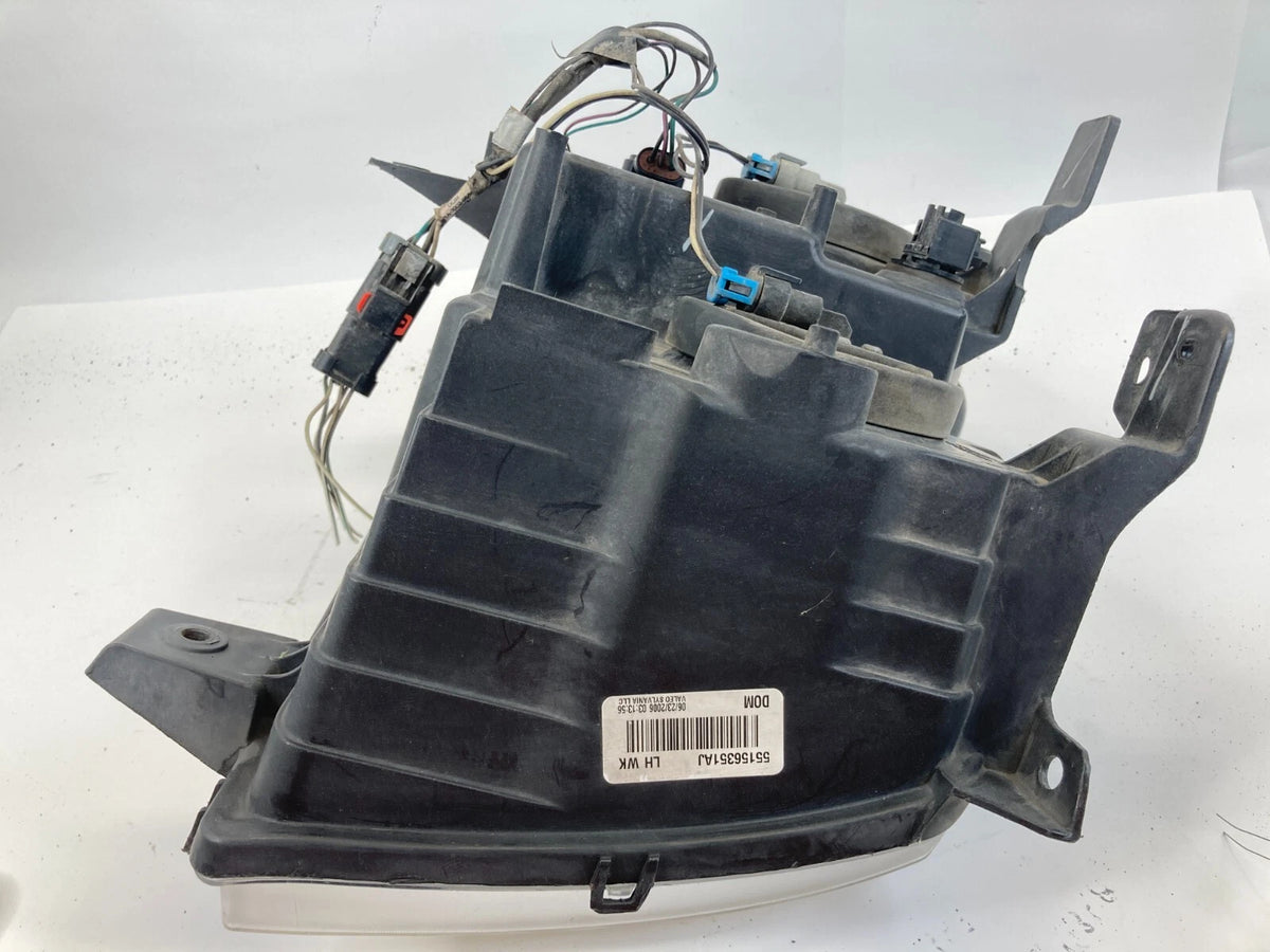 2005-2007 JEEP GRAND CHEROKEE FRONT LEFT DRIVER HEADLIGHT LAMP OEM 55156351AJ