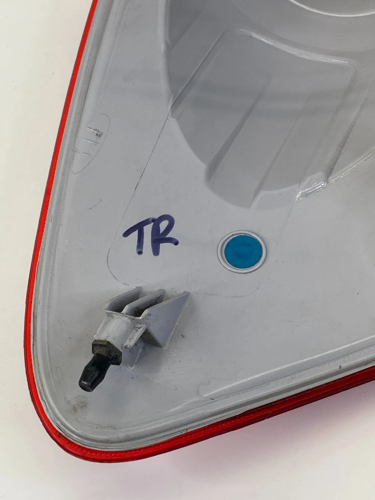 2010-2015 CHEVROLET EQUINOX RIGHT PASSENGER SIDE TAIL LIGHT TAILLIGHT LAMP OEM