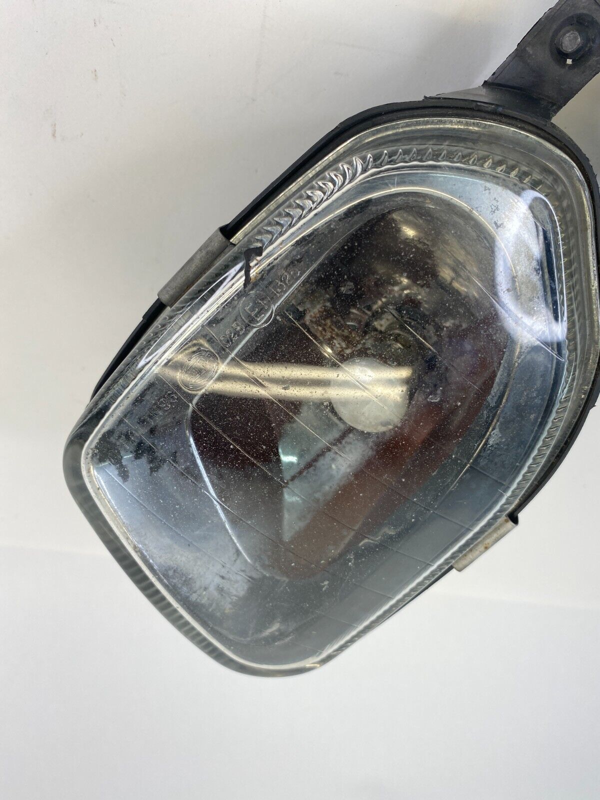 2003-2005 Mercedes Benz E320 Front Left Driver Side Fog Light Lamp 154825-00 OEM