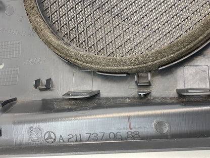 03-09 MERCEDES BENZ E350 REAR RIGHT DOOR PANEL SPEAKER GRILLE COVER A2117370688