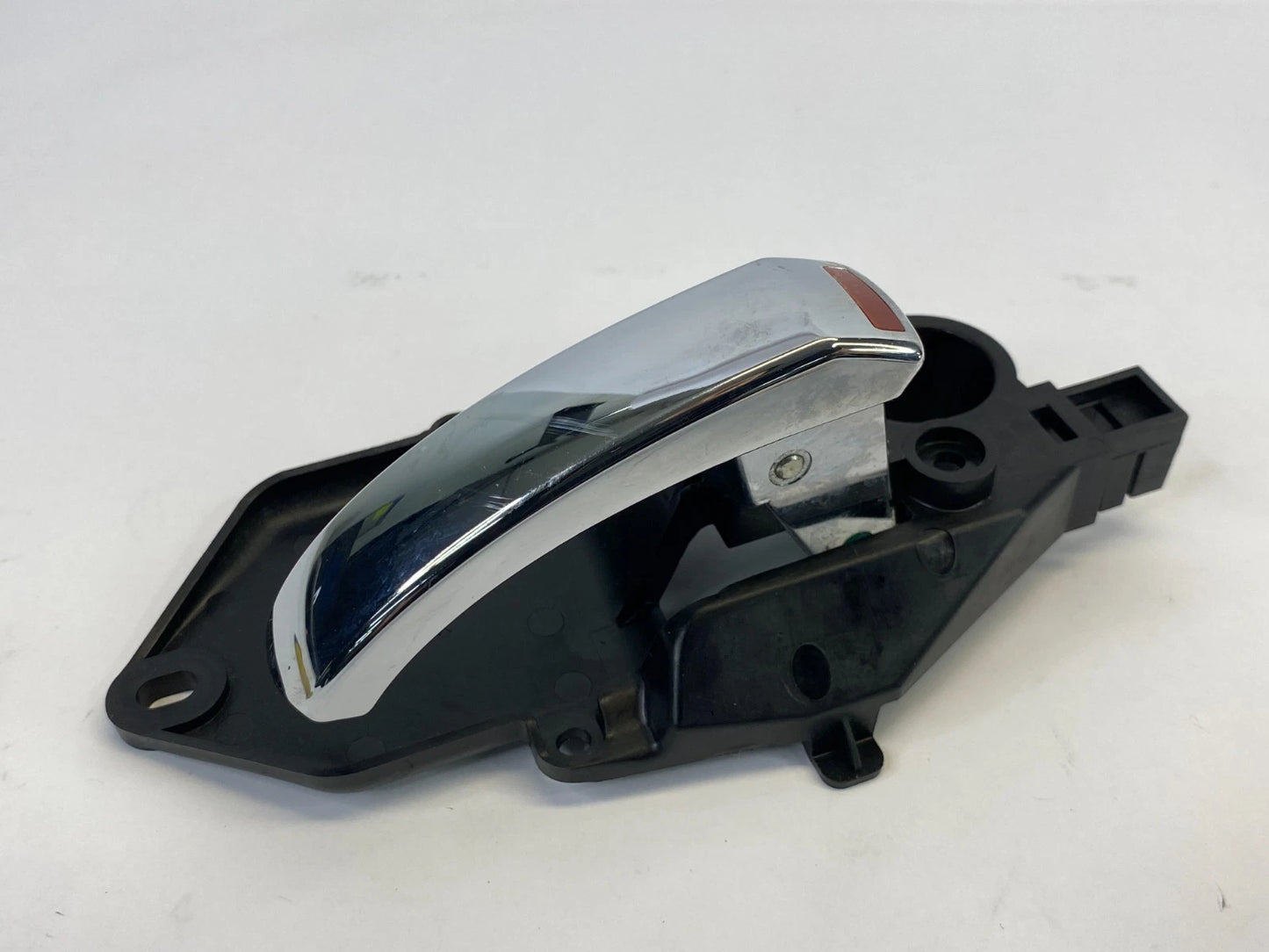 2012-2019 FIAT 500 FRONT RIGHT PASSENGER SIDE INTERIOR DOOR HANDLE OEM 607048DX